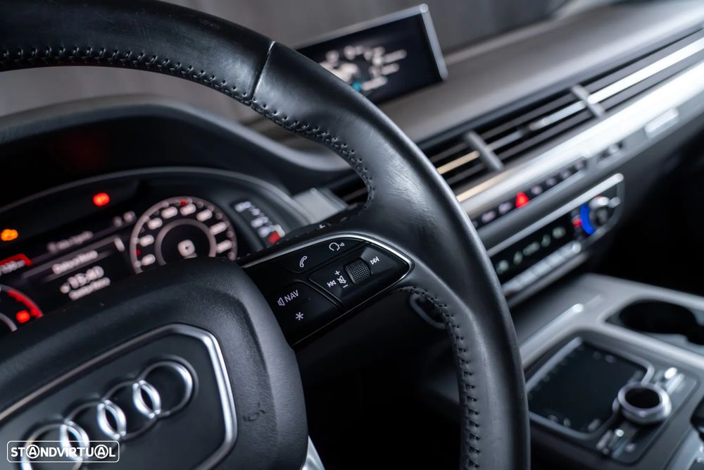 Audi Q7 3.0 TDI quattro S-line Tiptronic 7L - 10
