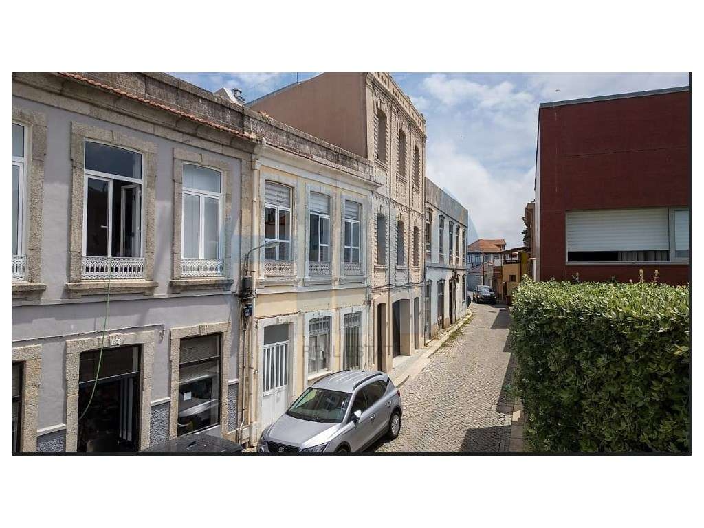 Prédio para Reabilitação - Leça da Palmeira - Grande imagem: 3/17