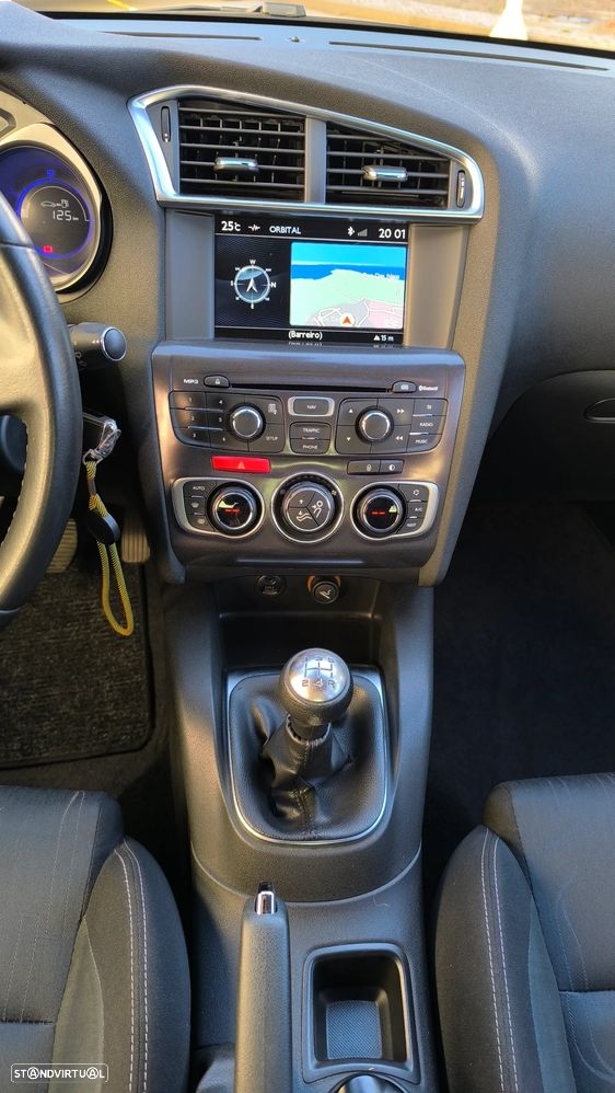 Citroën C4 1.6 HDi Seduction - 13