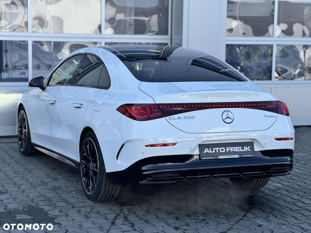 Mercedes-Benz CLA 200 mHEV 4-Matic 8G-DCT - 11