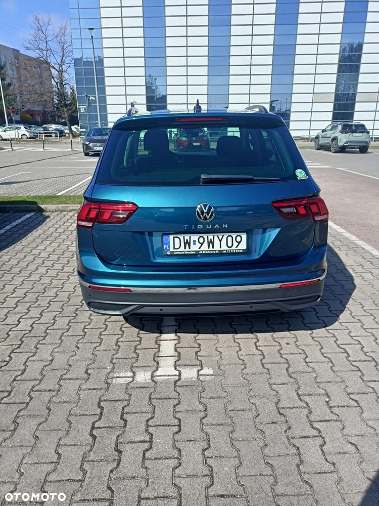 Volkswagen Tiguan - 5