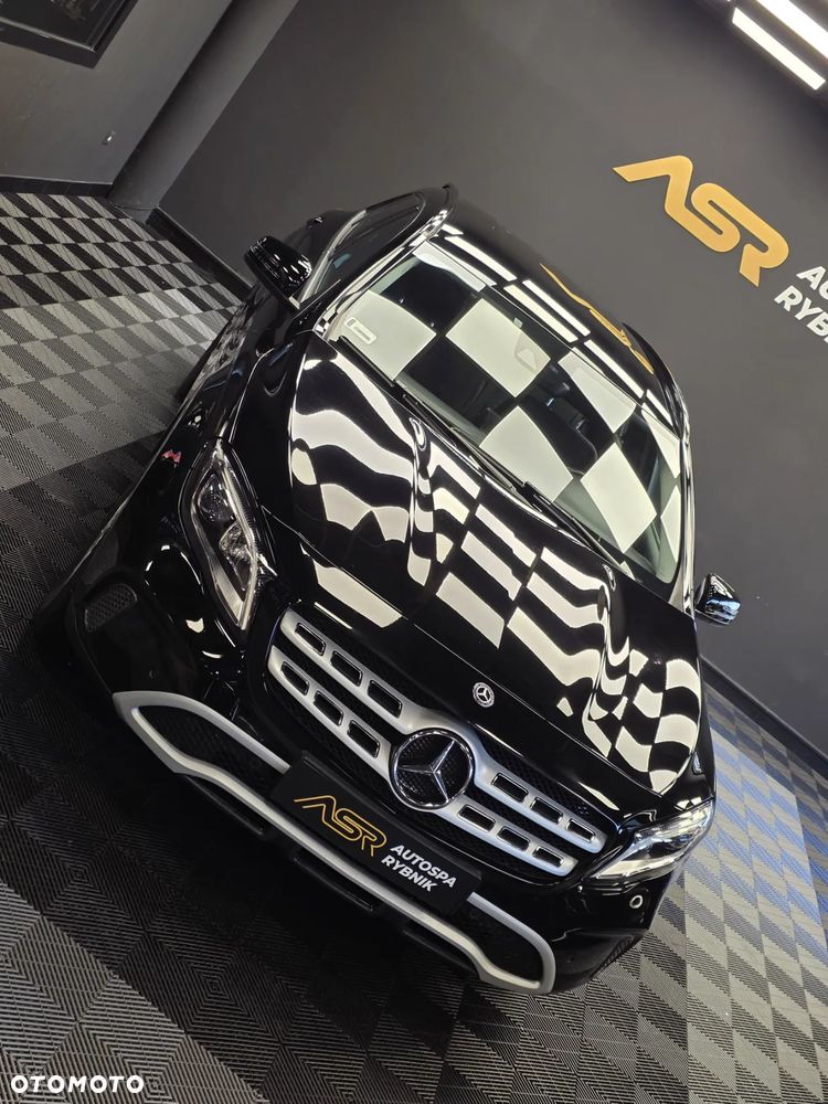 Mercedes-Benz GLA 180 7G-DCT - 7