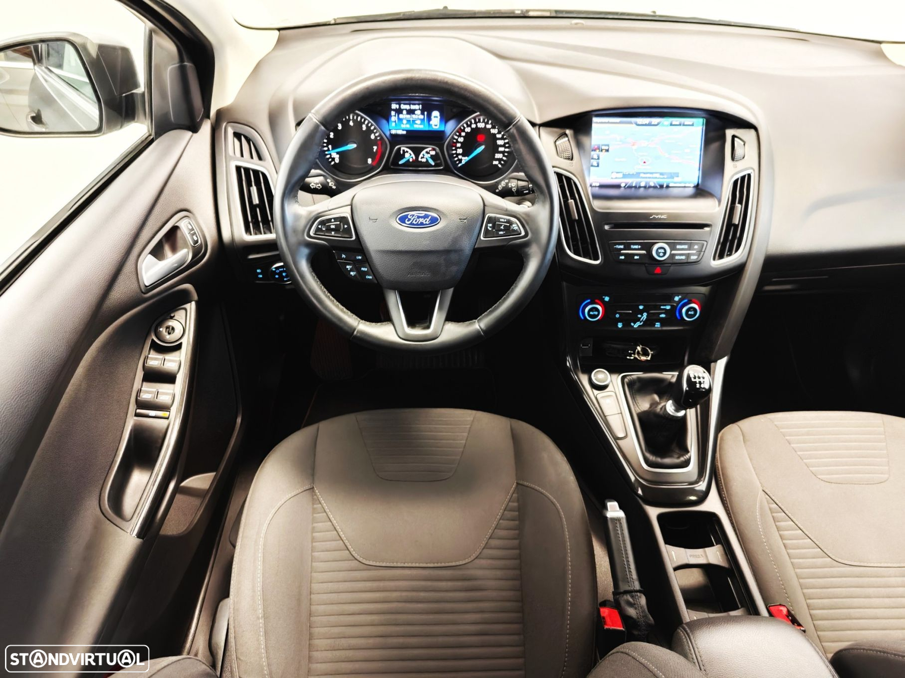 Ford Focus 1.0 SCTi Titanium - 14