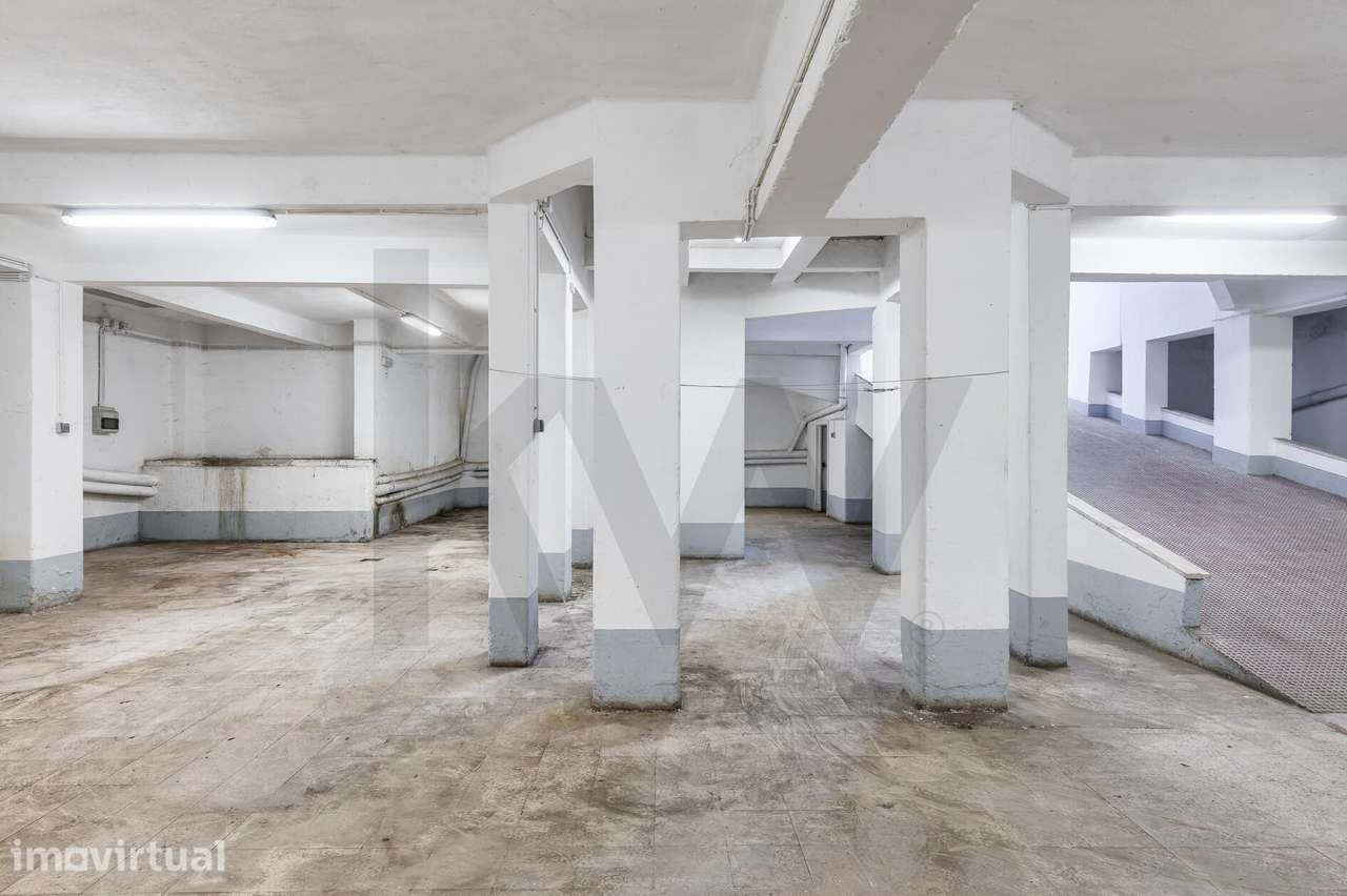 Espaço Comercial e Armazém com 523 m2 no Alto de São João – Lisboa - Grande imagem: 4/30