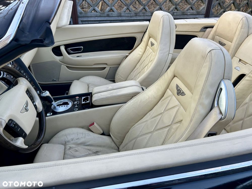 Bentley Continental GT - 11