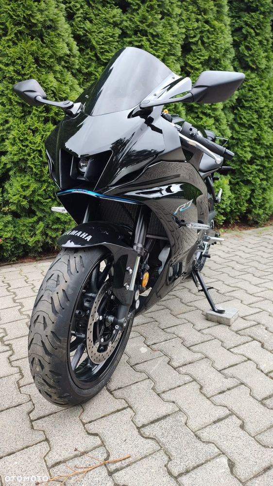 Yamaha R7 - 1