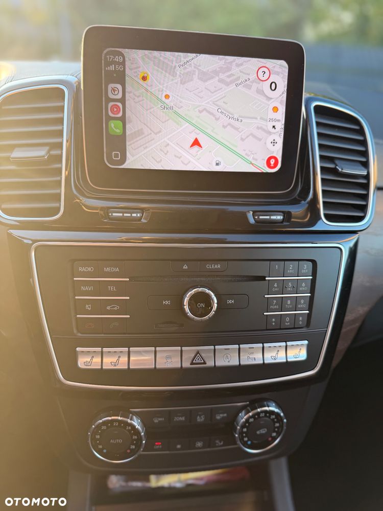 Mercedes-Benz GLE 350 d 4-Matic - 24