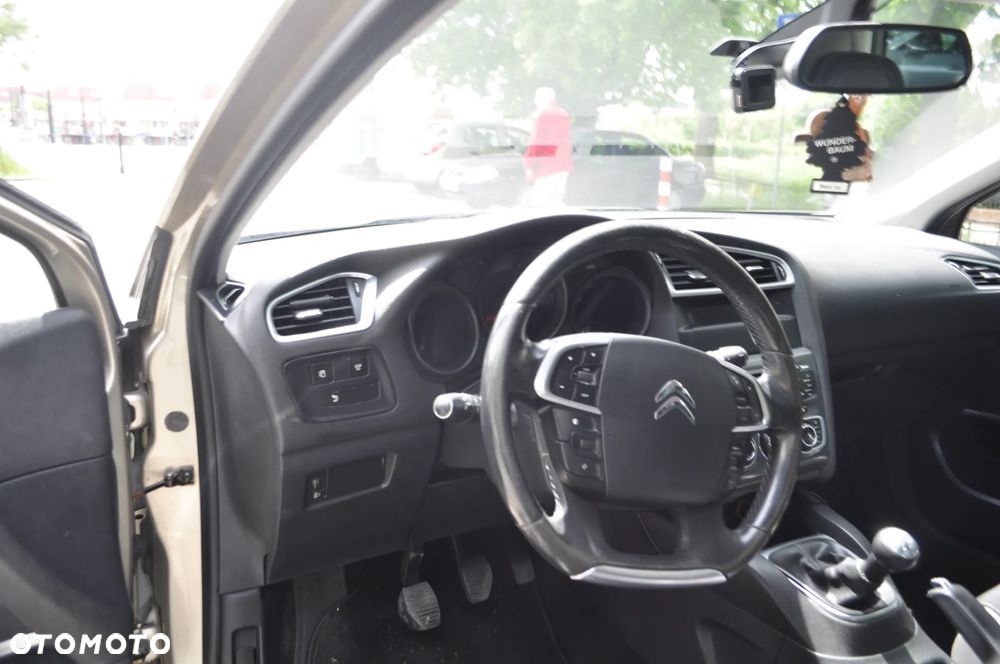 Citroën C4 1.6 VTi Equilibre - 10