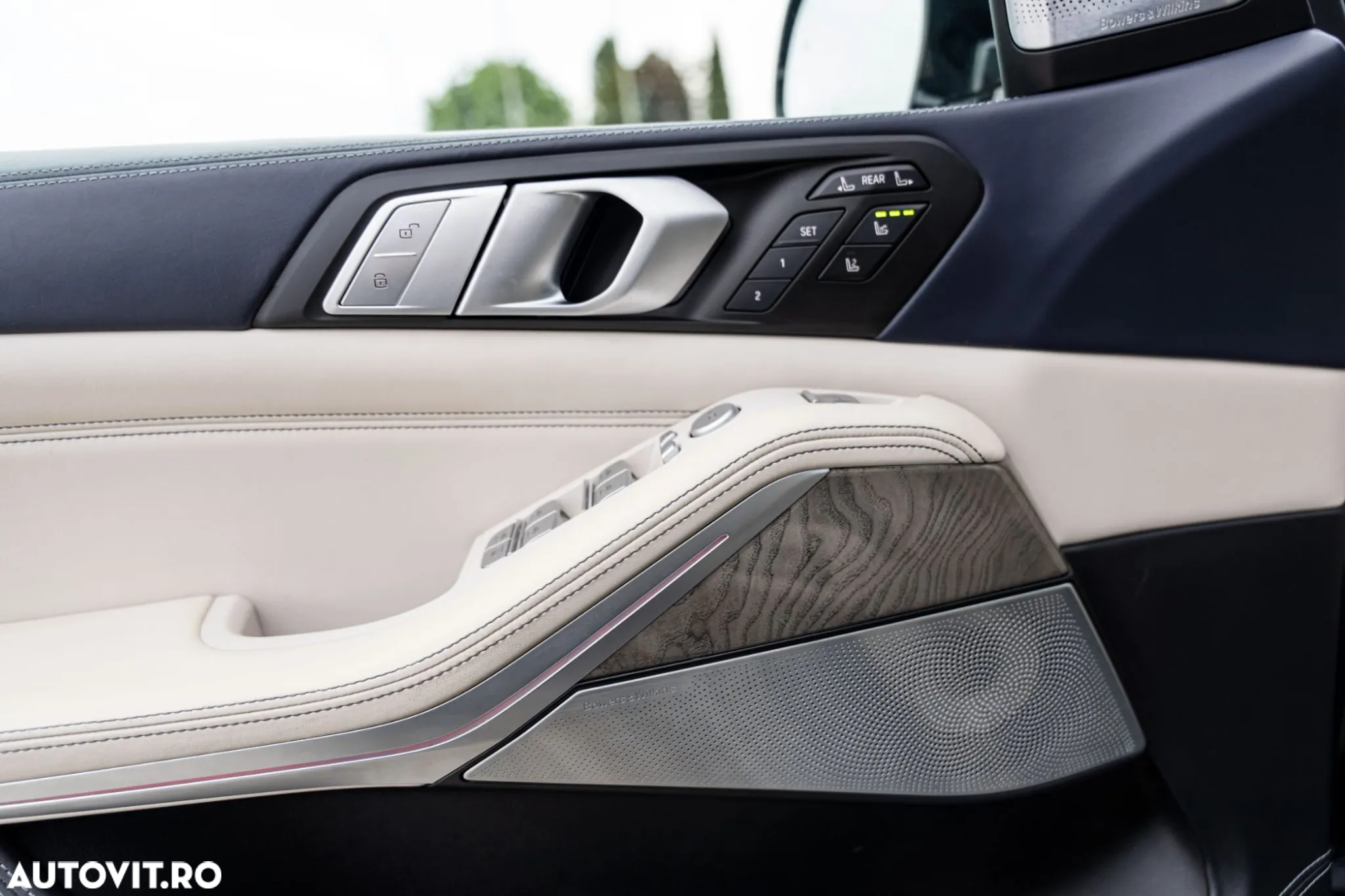 BMW X7 xDrive30d - 27