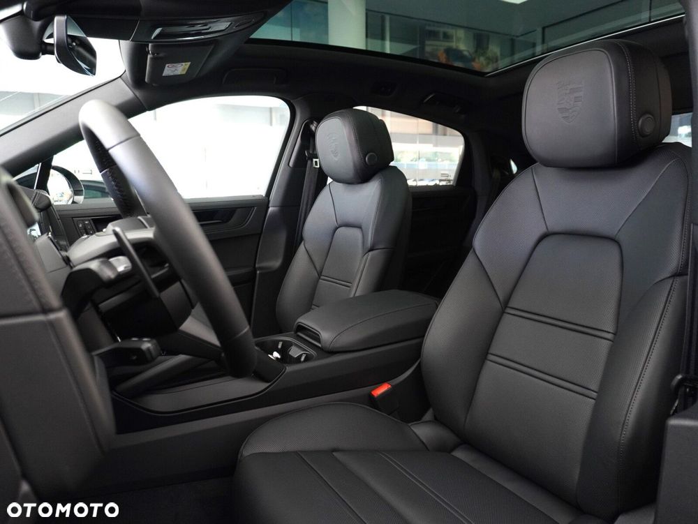 Porsche Cayenne Black Edition - 28