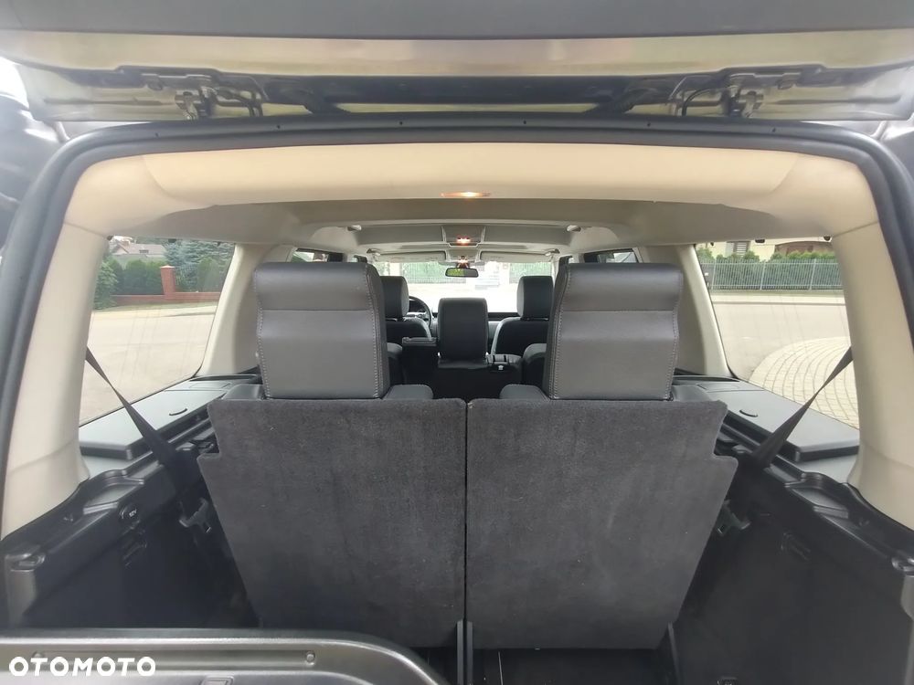 Land Rover Discovery 2.7D V6 HSE - 16