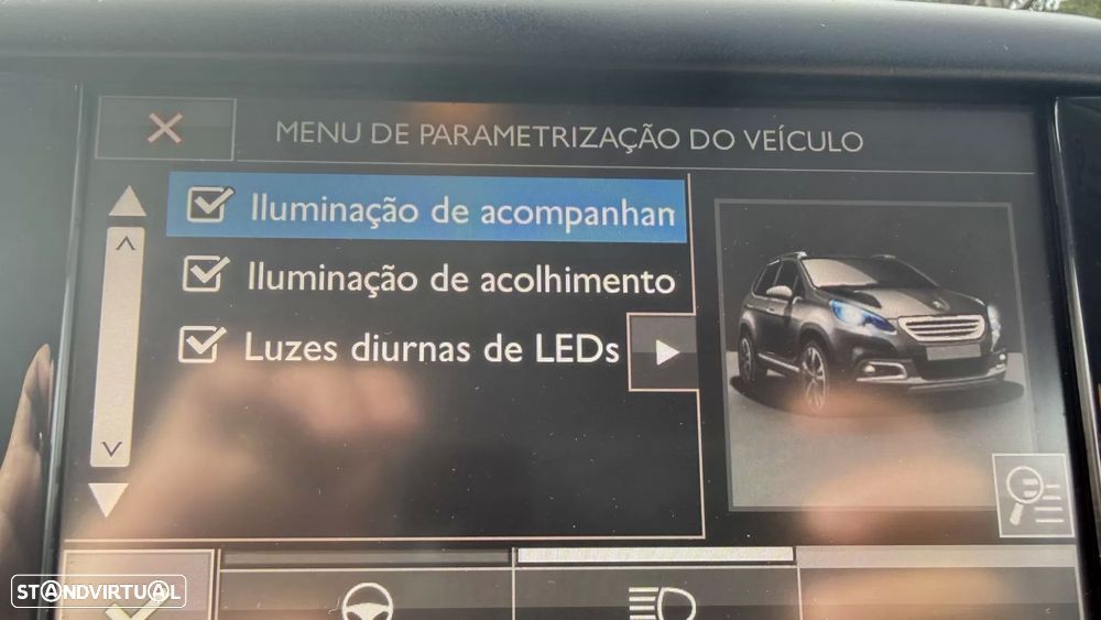 Peugeot 2008 1.2 PureTech Style - 30