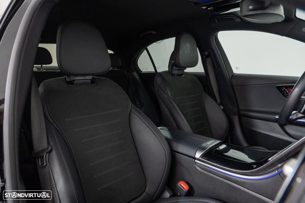 Mercedes-Benz C 300 e AMG Line - 22