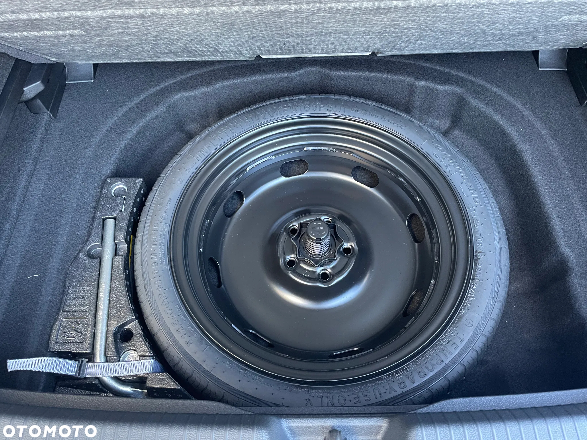 Volkswagen Golf - 27