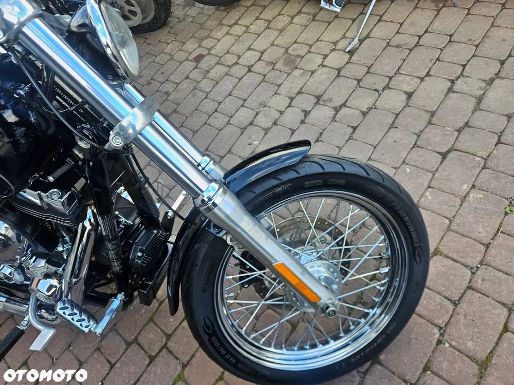 Harley-Davidson Dyna Super Glide - 19
