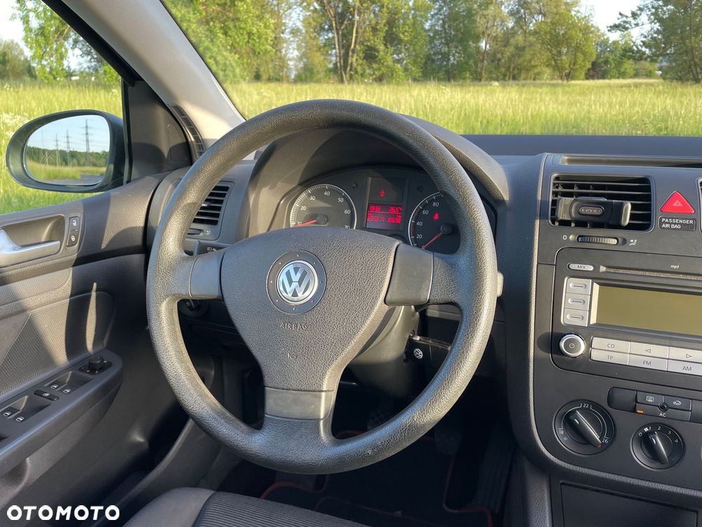 Volkswagen Golf - 30