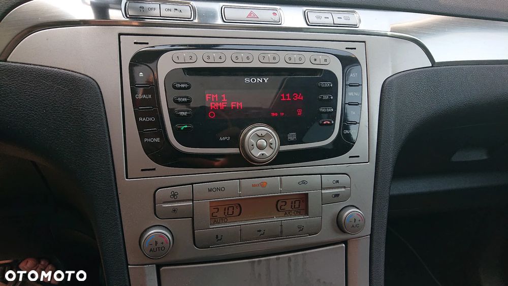 Ford S-Max 2.5 Titanium - 10