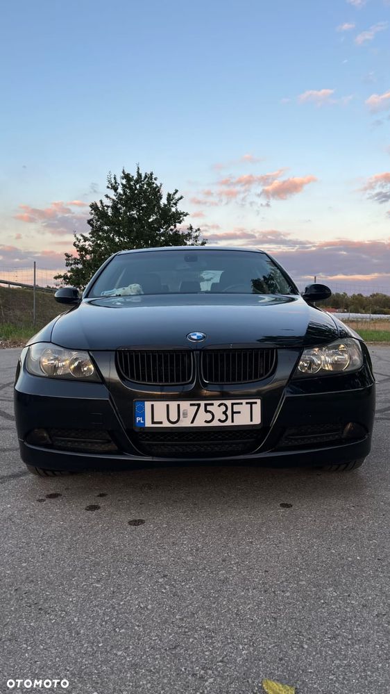 BMW Seria 3 318i - 3