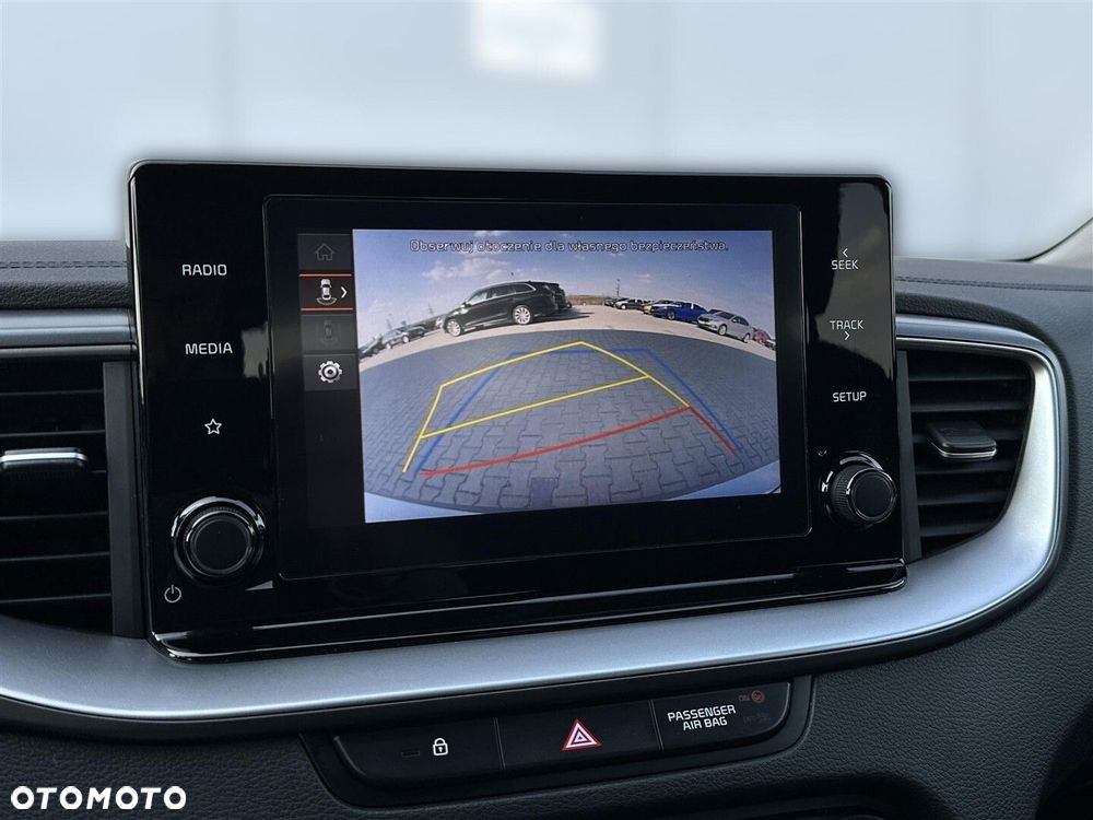 Kia Ceed 1.5 T-GDI M DCT - 29