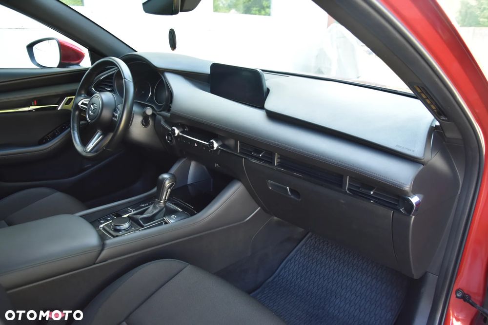 Mazda 3 e-SKYACTIV-G 2.0 M HYBRID DRIVE - 8