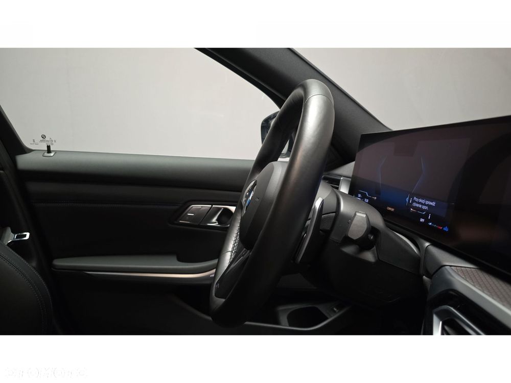BMW Seria 3 320d xDrive M Sport - 27