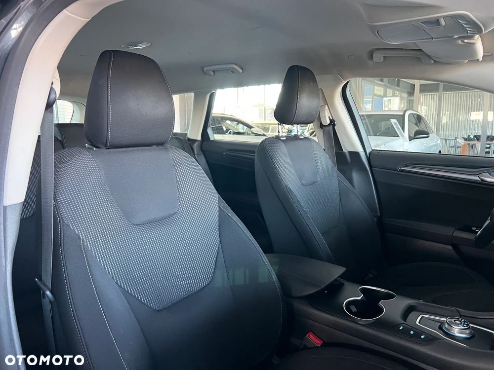 Ford Mondeo 2.0 EcoBlue Titanium - 38