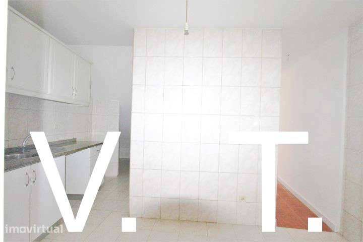 T1 Á Prç da Batalha- Guindais/ Univ Lusofona - Grande imagem: 4/13