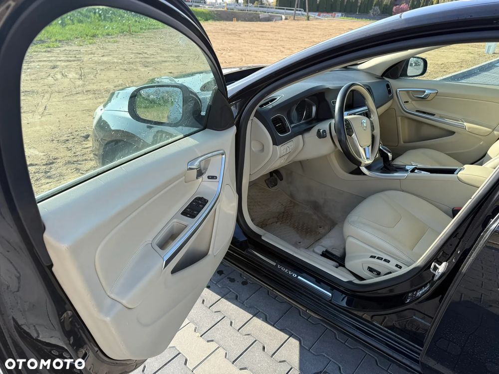 Volvo S60 T3 Summum - 7