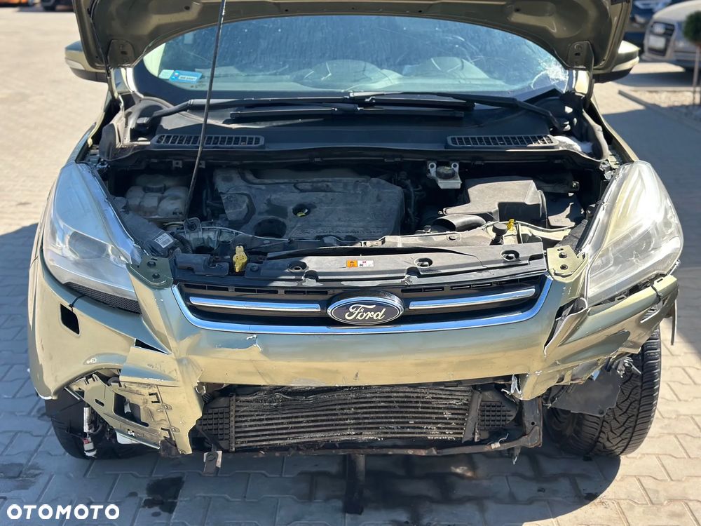 Ford Kuga - 12