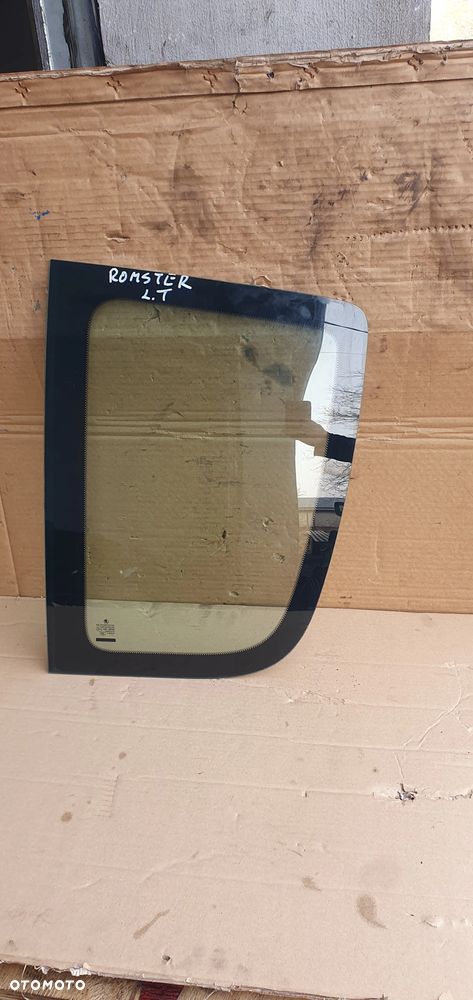 Szyba lewy tył tylna lewa karoseryjna Skoda Roomster AS2 11r - 1