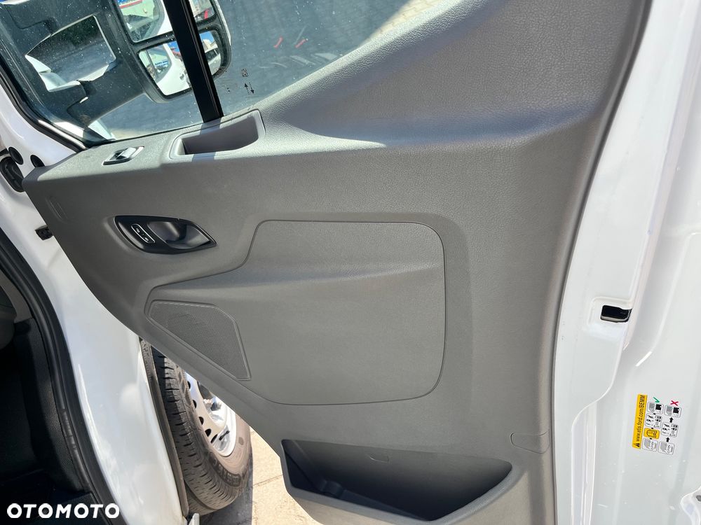 Ford Transit - 20