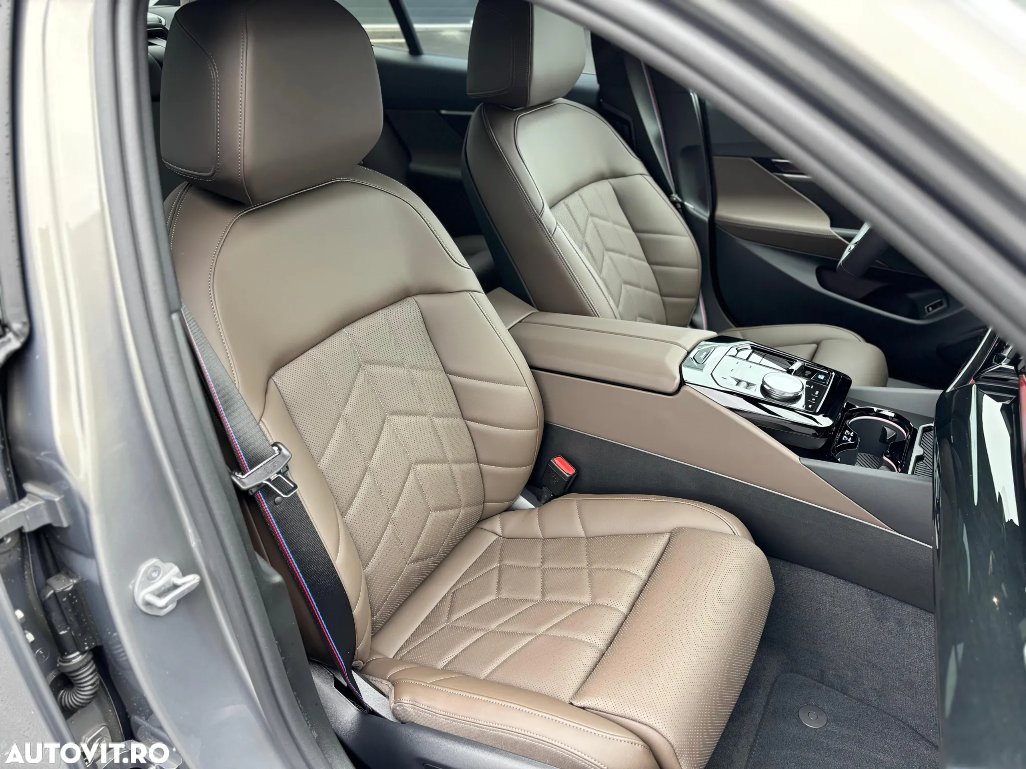 BMW i5 xDrive40 - 9