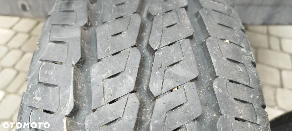 225/70/15c continental vanco8 - 1