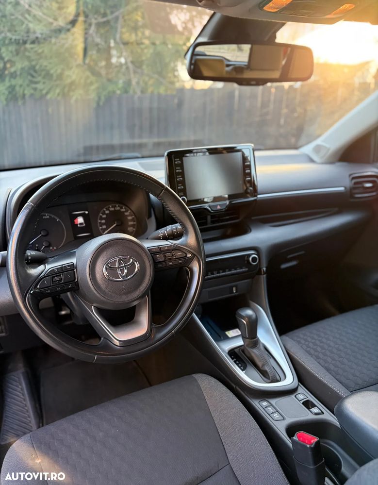 Toyota Yaris 1.5 VVT-i Team Deutschland - 7