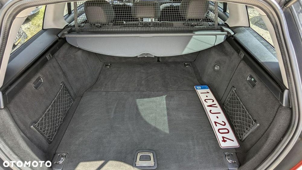 Mercedes-Benz Klasa C 200 CDI Avantgarde Edition - 37