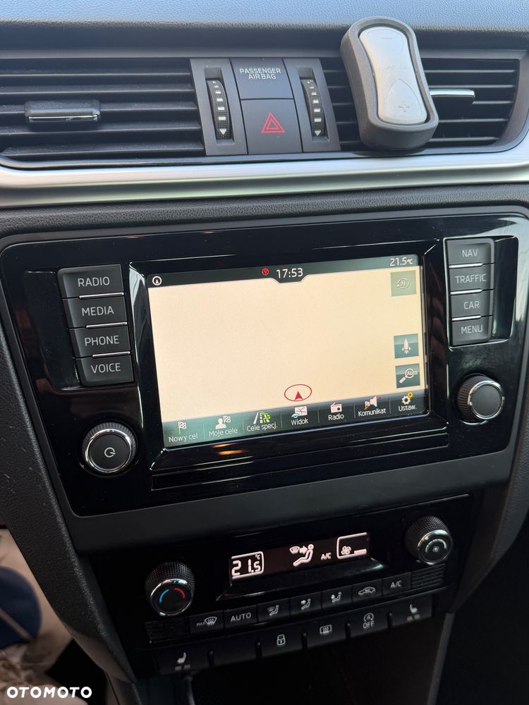 Skoda RAPID 1.0 TSI Drive - 10