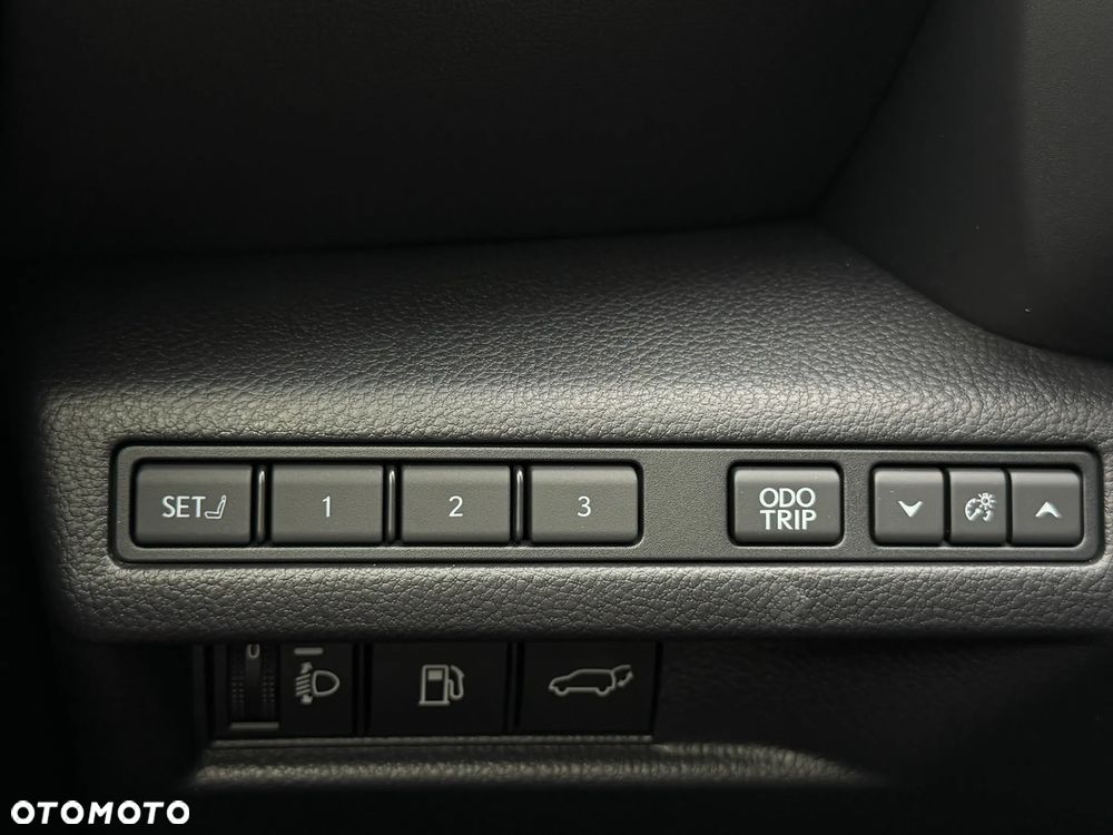 Lexus LBX 1.5 Hybrid Vibrant Edition - 18