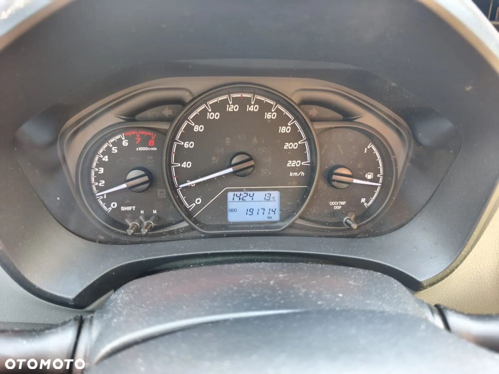 Toyota Yaris 1.5 Active - 8