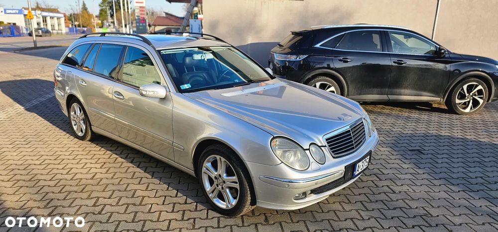 Mercedes-Benz Klasa E 500 4Matic Elegance Sport Edition - 4
