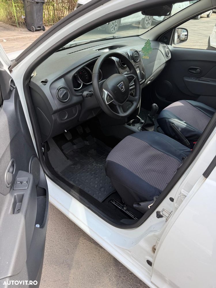 Dacia Sandero - 10