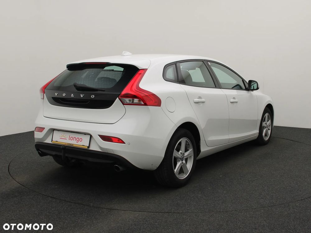 Volvo V40 - 8