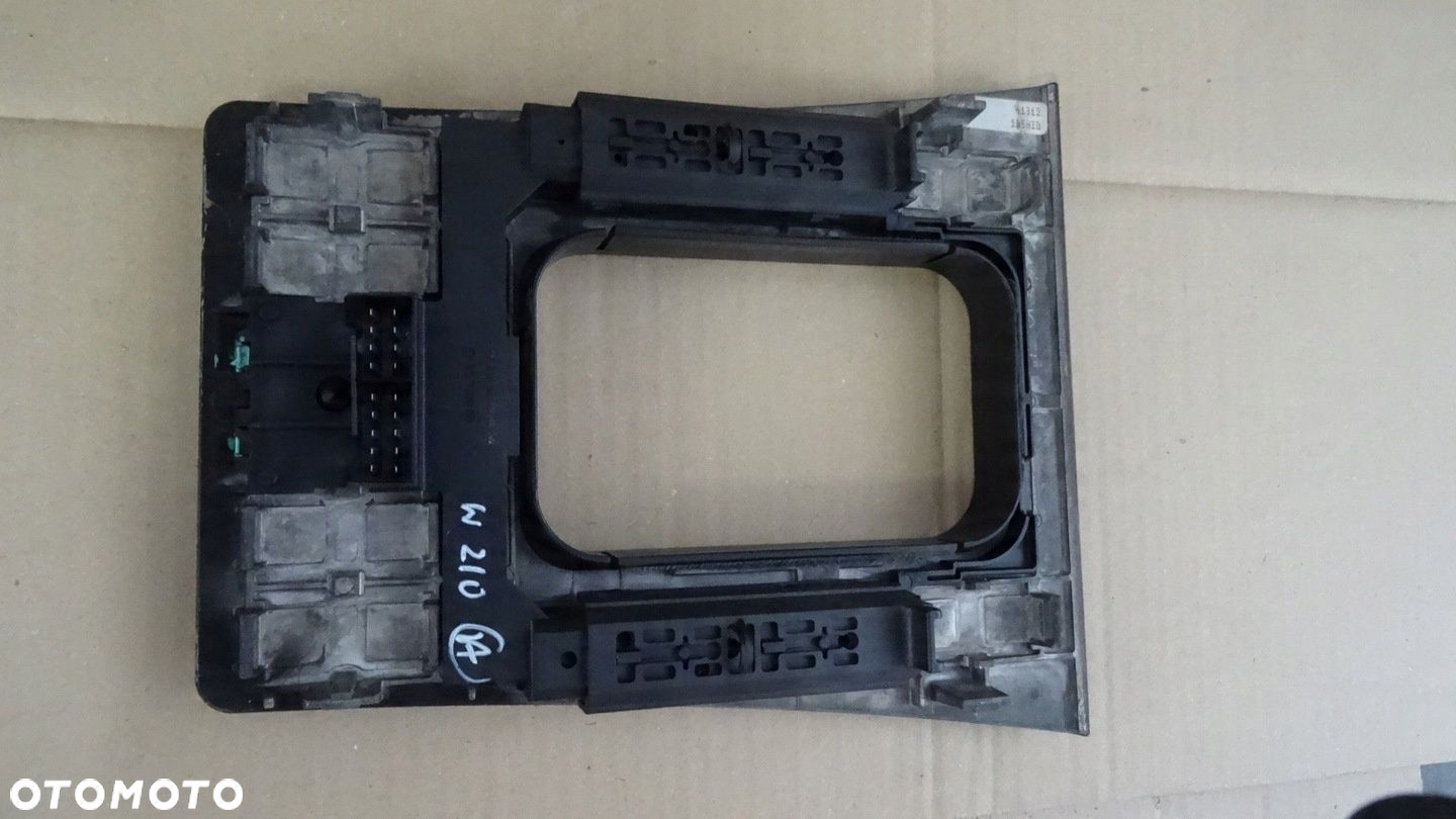 MERCEDES W210 SCHOWEK RAMKA PANEL SZYB KOMPLET - 10