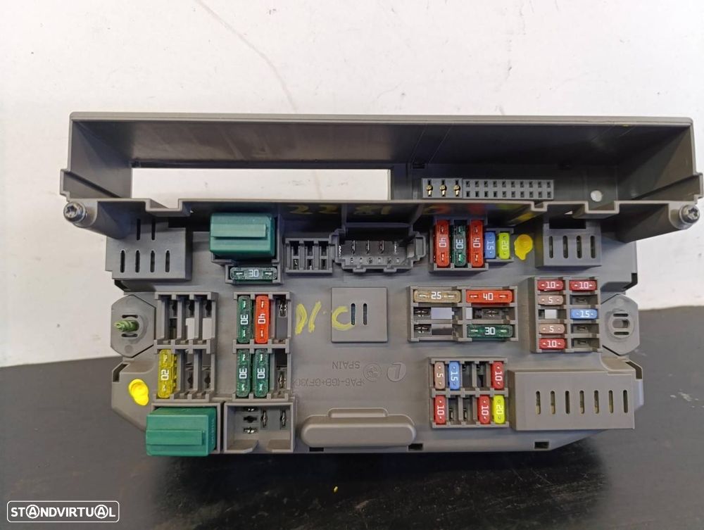 CAIXA DE RELES FUSÍVEIS BMW SERIE X5 E70 - 1
