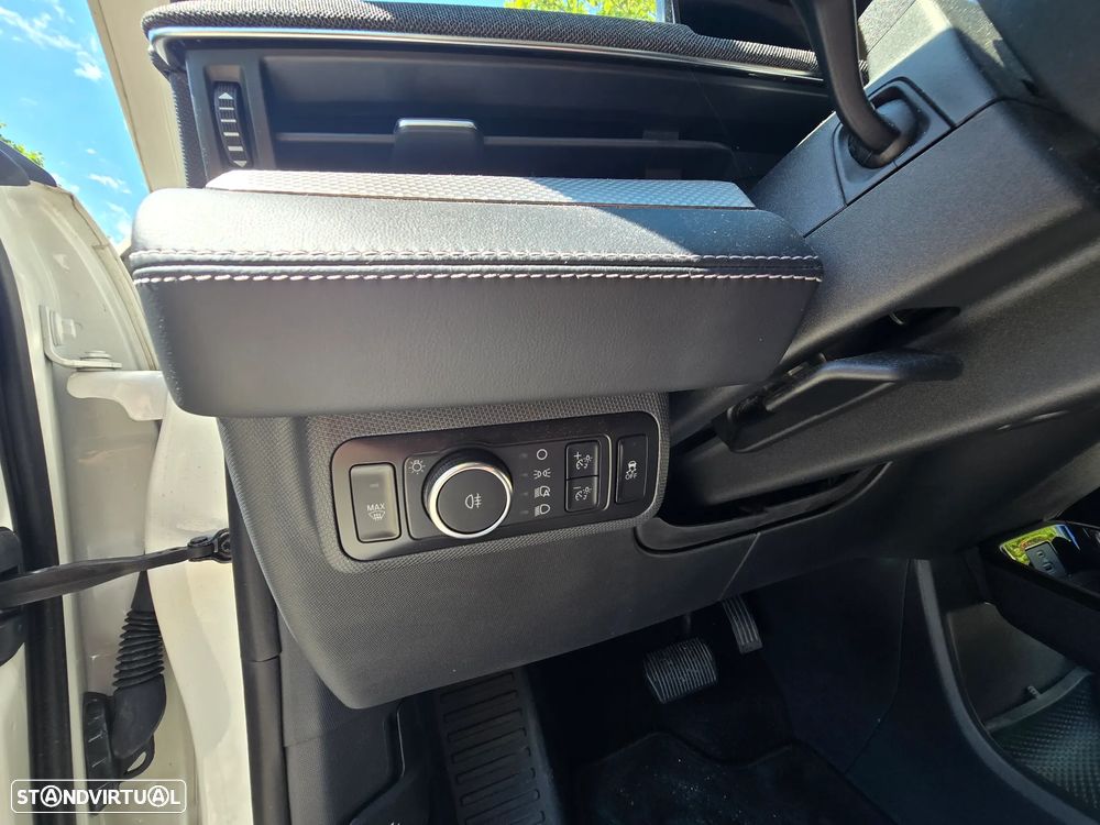 Ford Mustang Mach-E Standard - 16