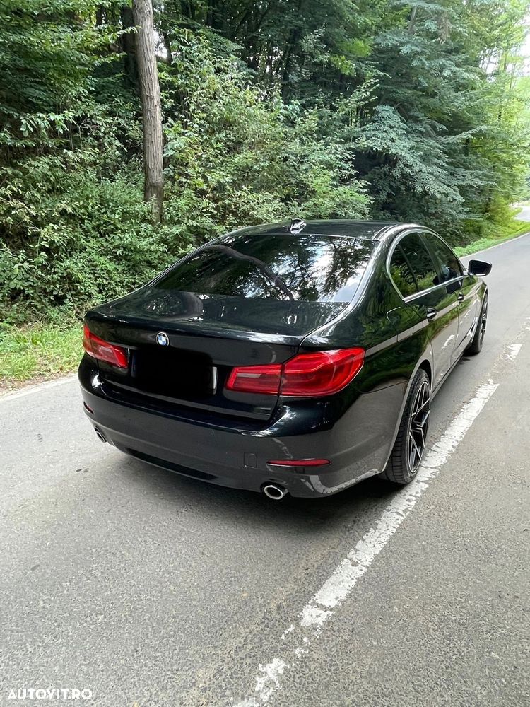 BMW Seria 5 520d xDrive AT - 2