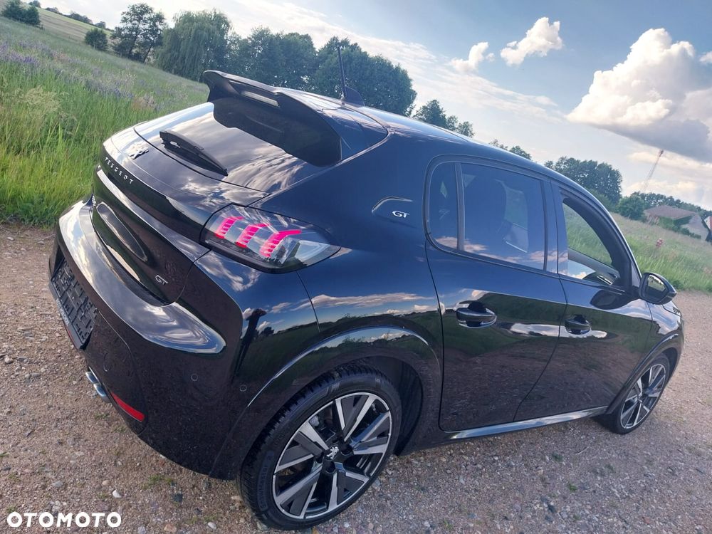 Peugeot 208 - 9