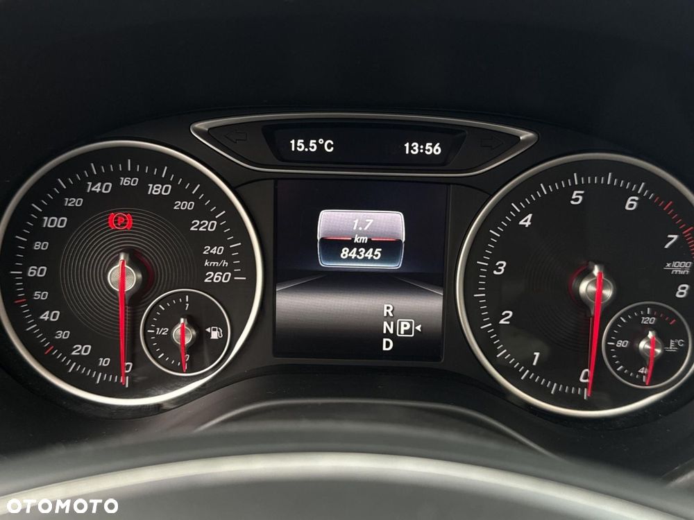 Mercedes-Benz GLA - 15