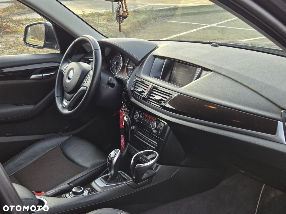 BMW X1 xDrive18d - 10