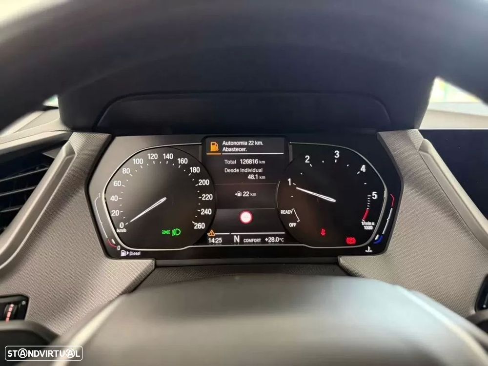 BMW 116 d Line Luxury - 24