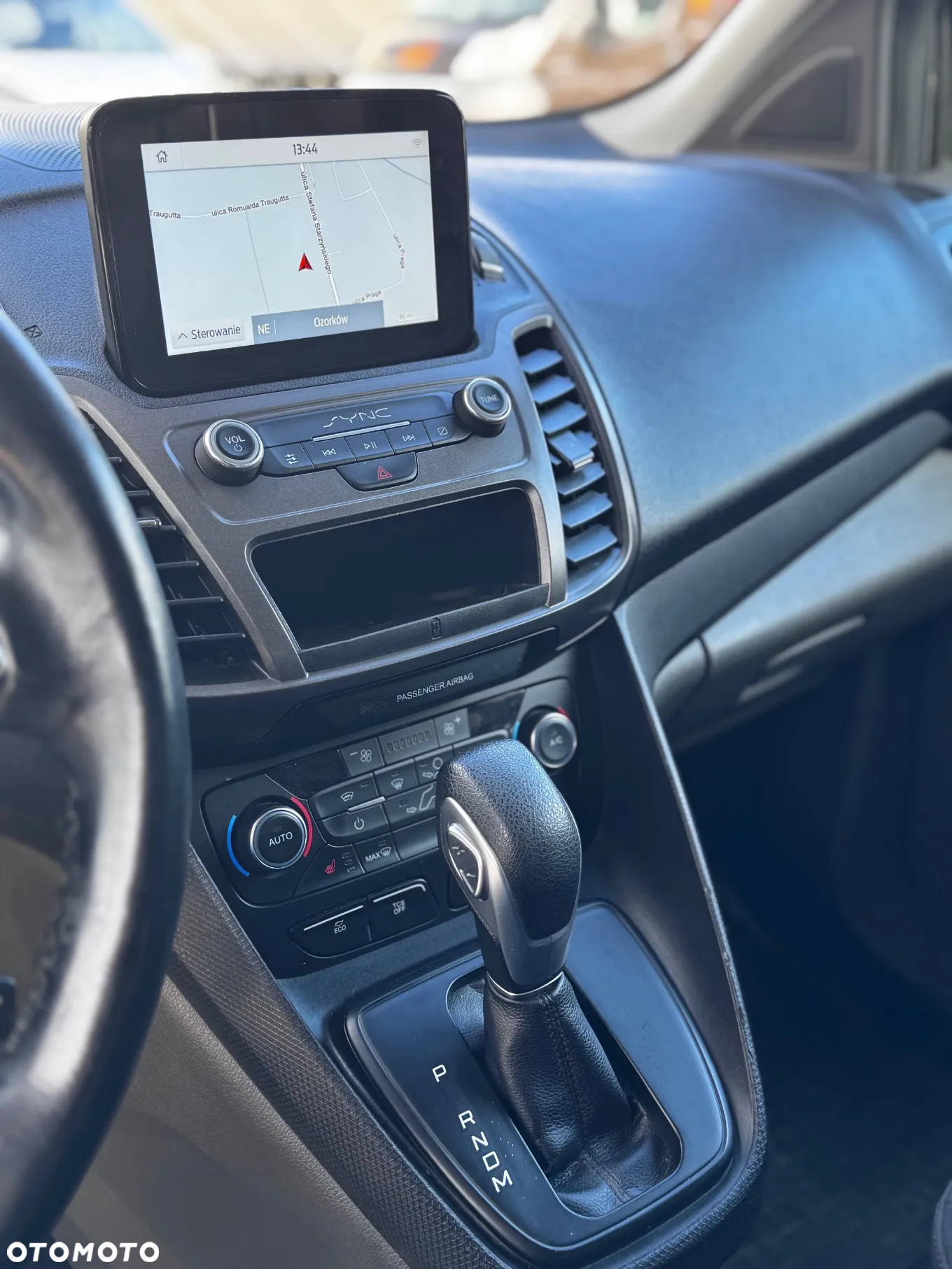 Ford TRANSIT CONNECT - 17
